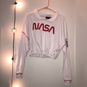 Cropped long sleeve shirt